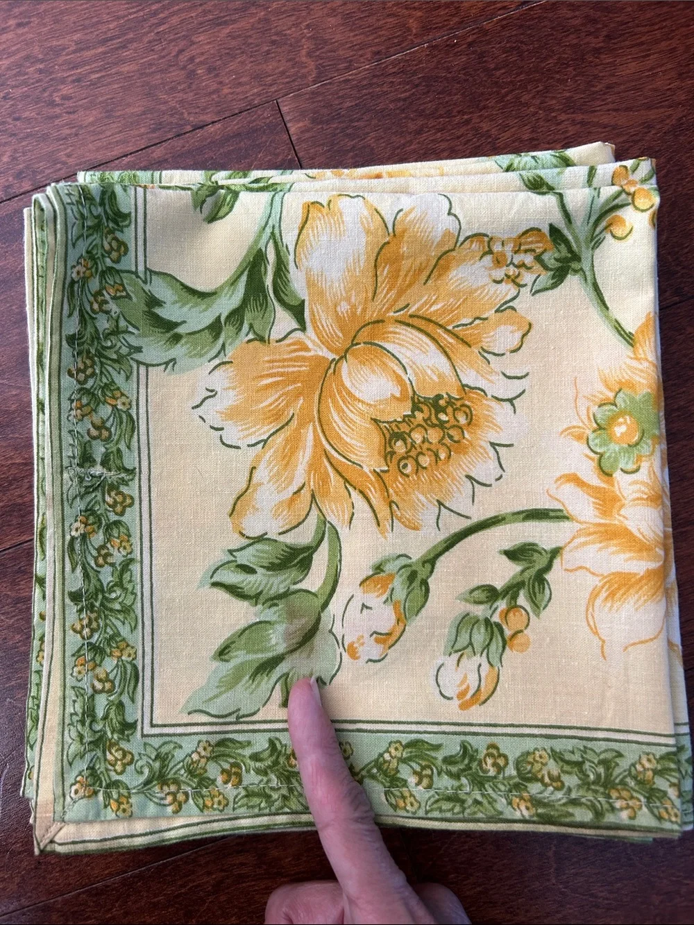 April Cornell Floral Cotton Napkins in Yellow & Green - Set of 6